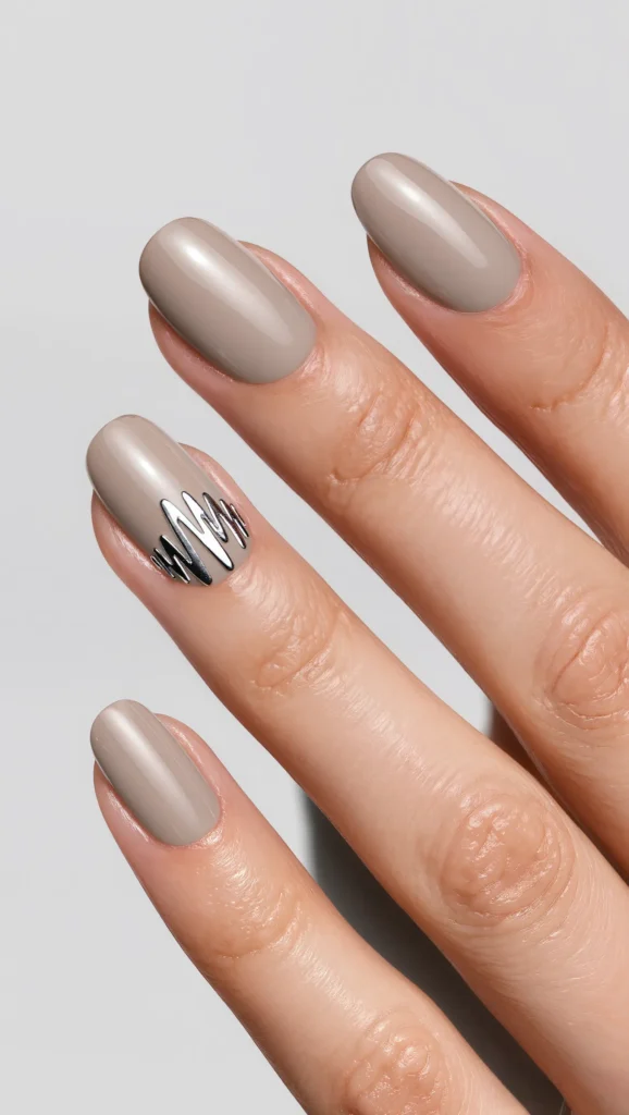 Soundwave Accent Nail